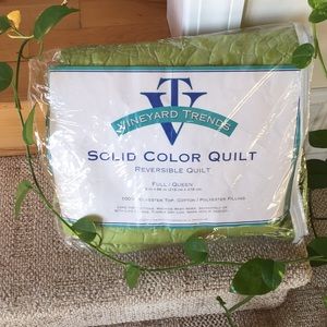 Vineyard Trends Reversible quilt